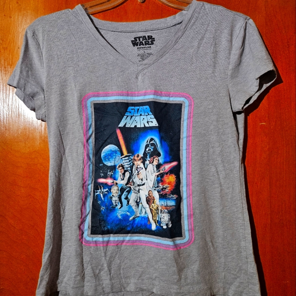 Star Wars Gray Short Sleeve Tee with Futuristic Design